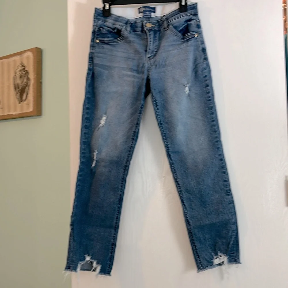 Jeans - Picture 1 of 7